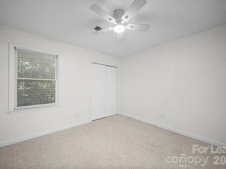 1110 Chandler Dr — Photo 14