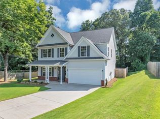 5195 Oaks Landing Ct, Sugar Hill, GA 30518