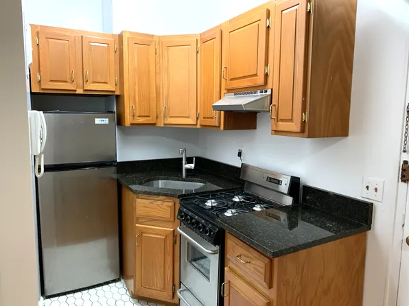 112 West 72nd Street image 1 of 5