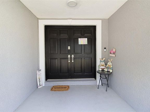 4th image of 7018 Oakview Cir
