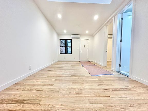4th image of 223 E 21st St APT Rh2