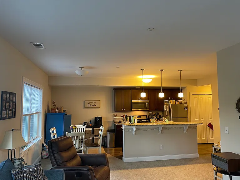 21 Main St #202 — Photo 3