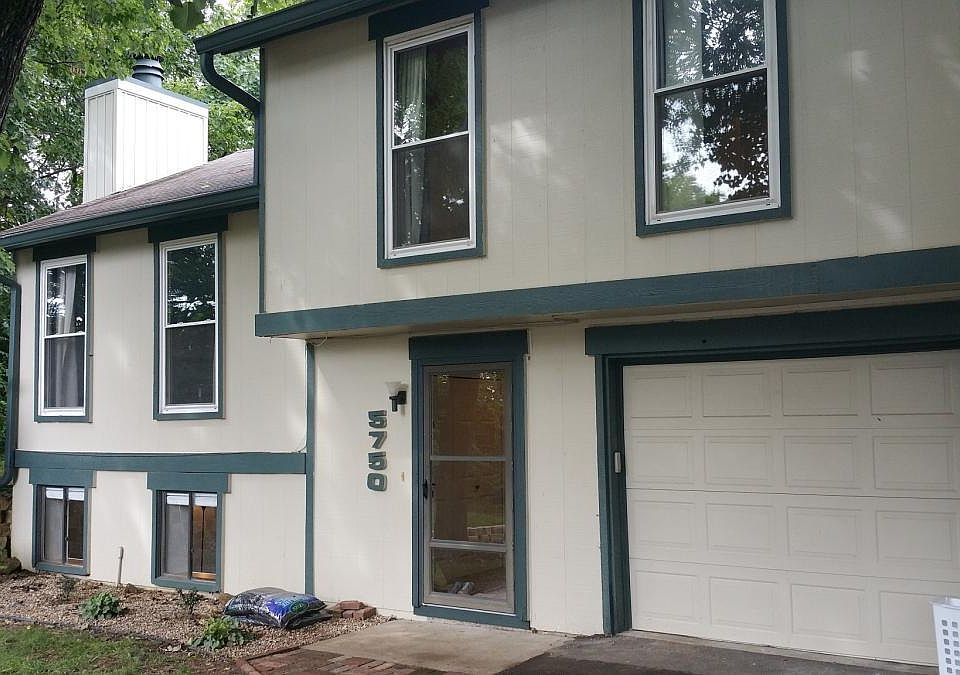 Welcome home to 5750 N Anita!