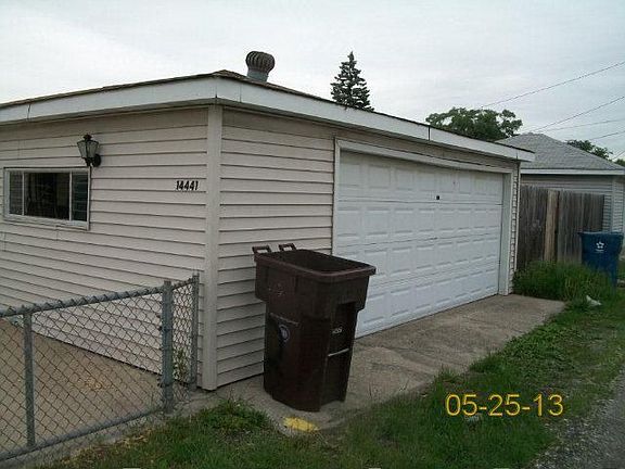 3rd image of 14441 Blaine Ave