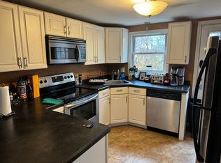 681 State Rd APT 16, Plymouth, MA 02360