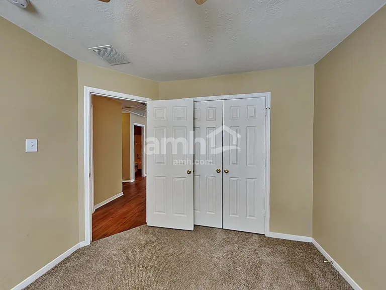 8002 Ginger Park Dr — Photo 24