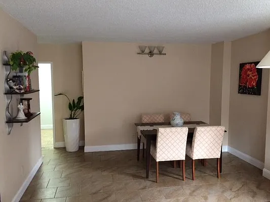 Rented by R New York | media 18