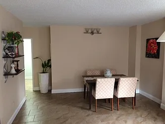 Rented by R New York