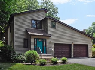 24 Lake Shore Dr, Rockaway, NJ 07866