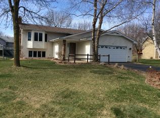 809 Gramsey Pl, Burnsville, MN 55306