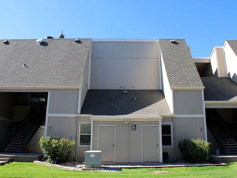 3400 Stanford Rd #B214