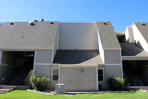 3400 Stanford Rd Photo 1