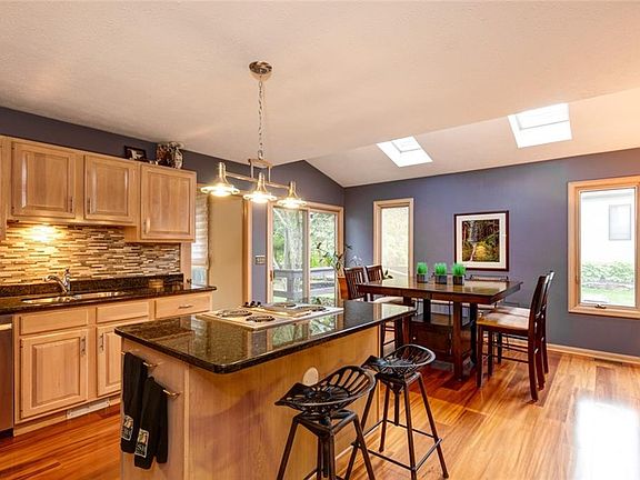 4th image of 7331 Mountain Quail Pl