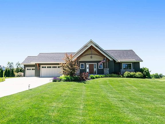 5th image of 7810 Turnberry Cir #22