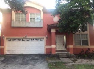 19848 NW 85th Ave, Hialeah, FL 33015