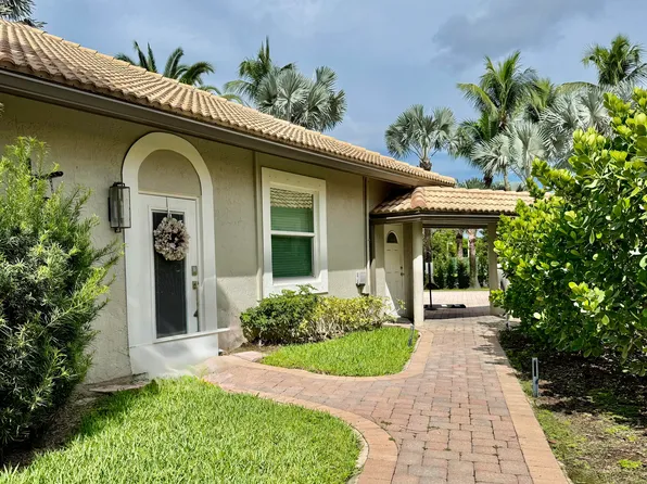 14636 Stirrup Ln, Wellington, FL 33414