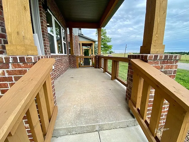 1701 W Deane St — Photo 3