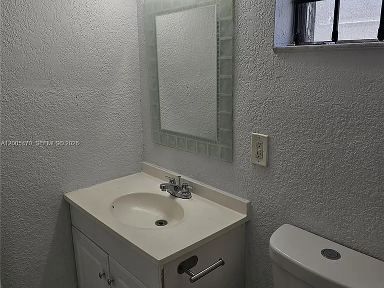 1719 Wiley St #2 — Photo 15