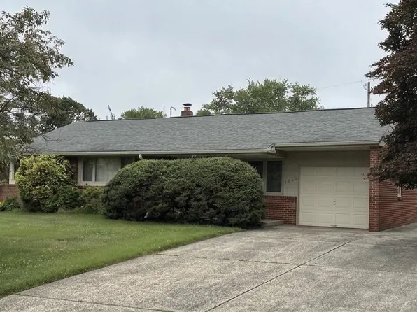1004 Ponderosa Rd, Trevose, PA 19053