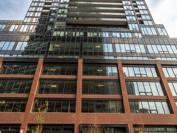 135 Liberty St #715, Toronto, ON M6K 1A7