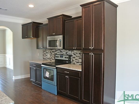 5th image of 22 NE Hermitage Drive