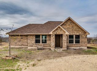1092 Engelke Rd, Niederwald, TX 78640