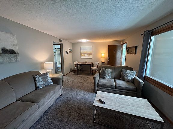2nd image of 1819 4th St SW #2
