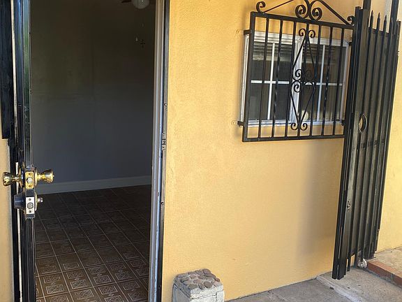 4th image of 13018 Cordary Ave #3