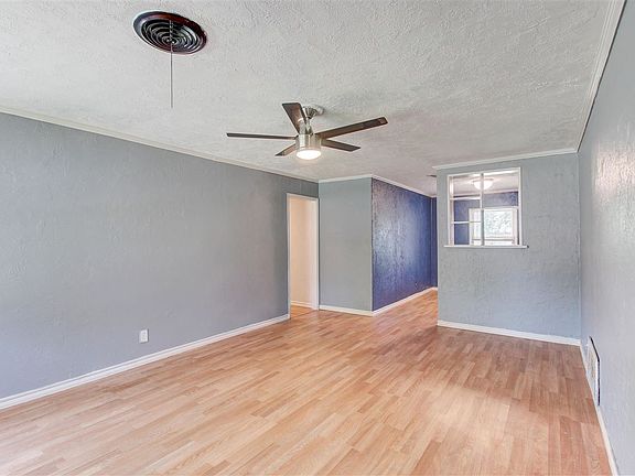 3rd image of 3118 NW Kinyon Ave