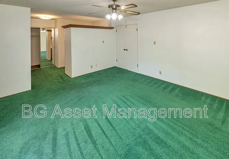 2901 Doidge Ave — Photo 20