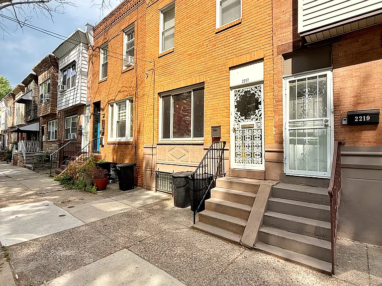 2217 S 24th St — Photo 5