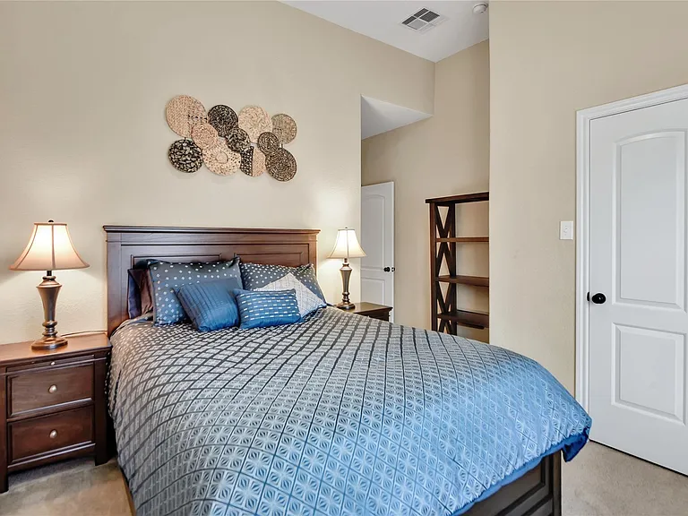 21 Cheswood Manor Dr — Photo 21