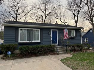 2402 Archdale, West Bloomfield, MI 48324