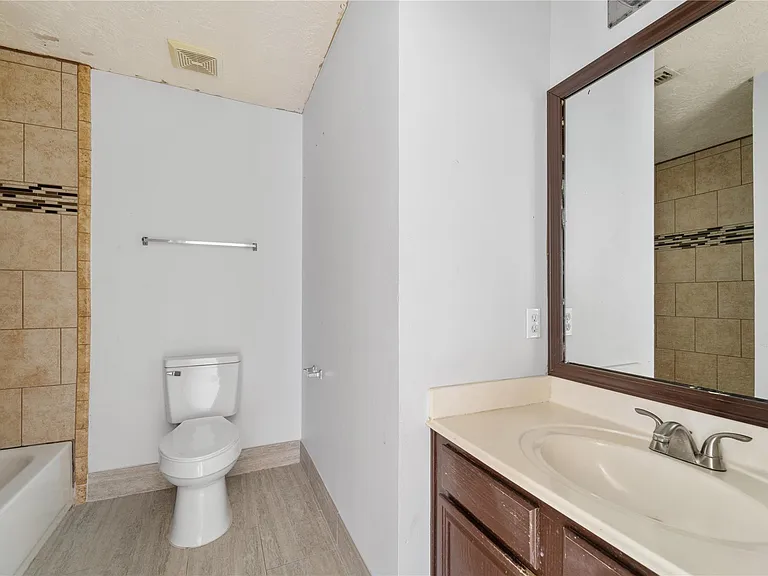 11959 Swords Creek Rd — Photo 21