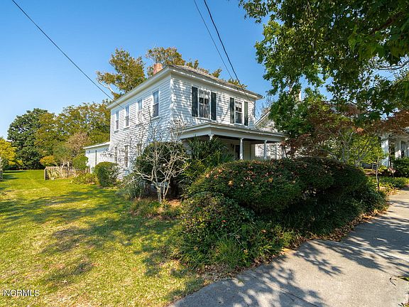 3rd image of 207 Marsh Street