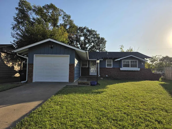 2219 Edward St, Salina, KS 67401