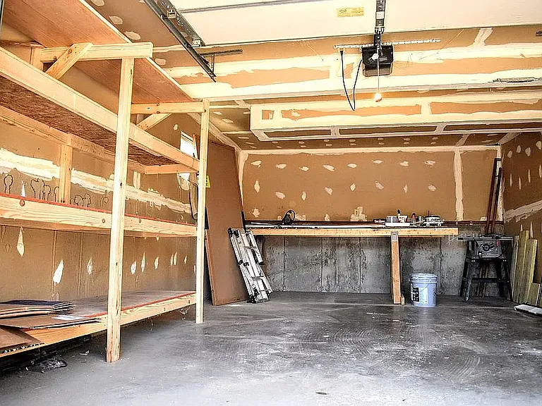 1711 Plateau Ln — Photo 16