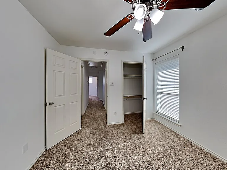 4322 Duck Pond Ln — Photo 17