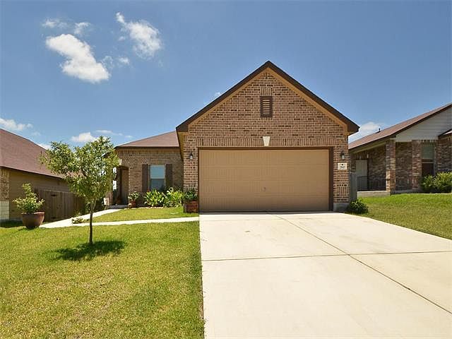 1st image of 390 Gina Dr