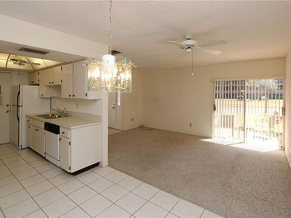 5th image of 1601 Berwick Ct