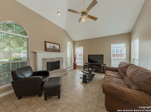 5th image of 6327 Stable Brook Dr