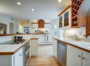 5614 Dorsett Dr, Madison, WI 53711