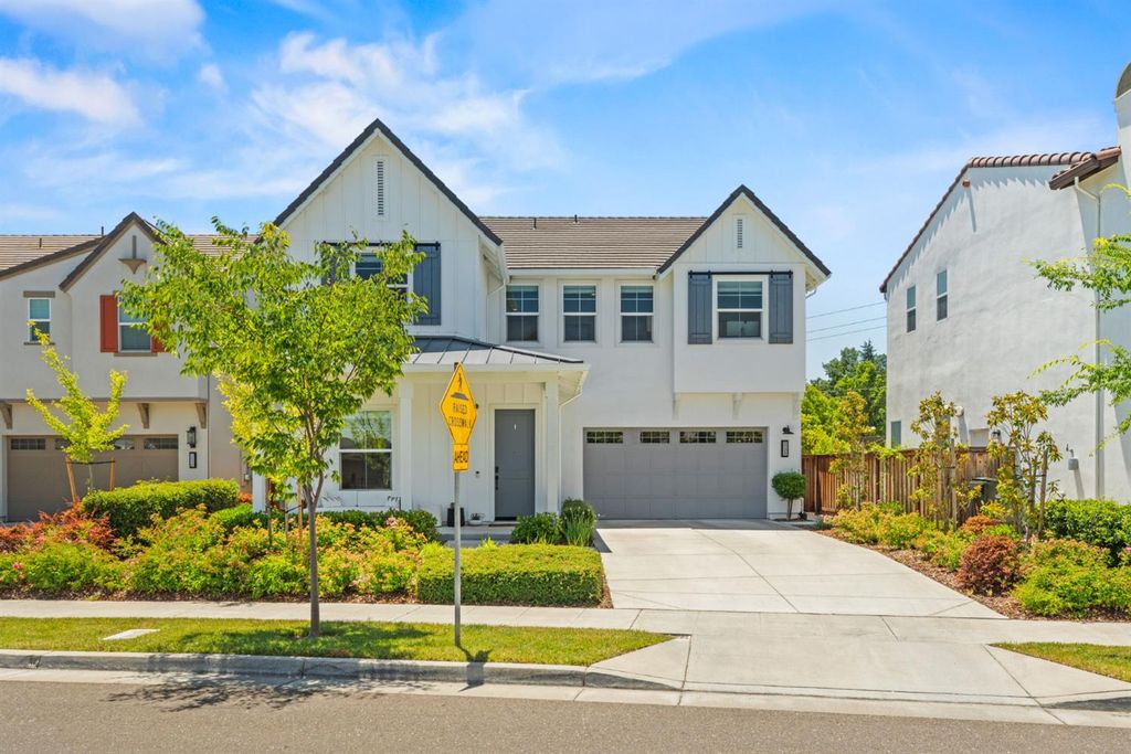 2238 5th Ave, Sacramento, CA 95818 home
