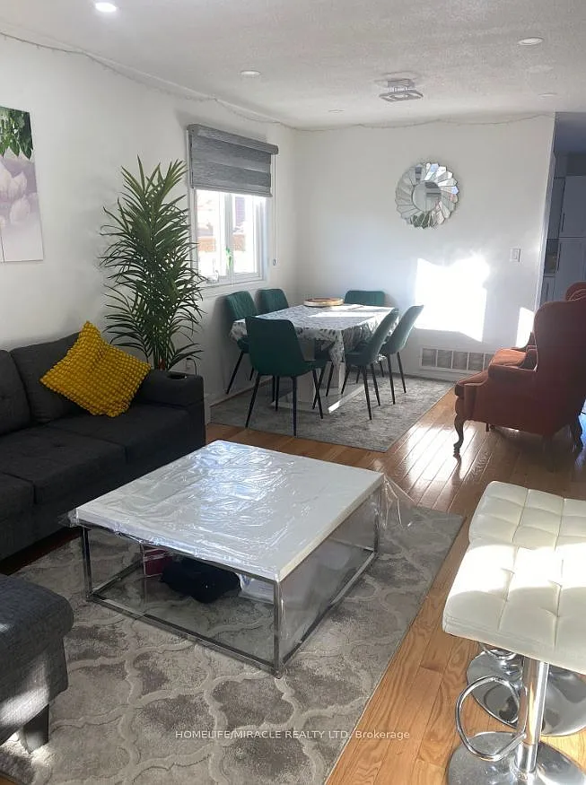 4 bed, $2,950 — Photo 3