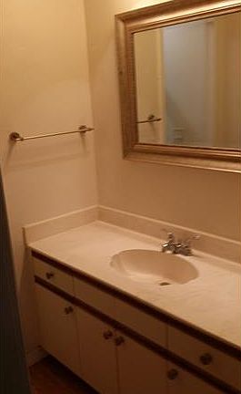 5th image of 10121 Maddox Ln APT 106