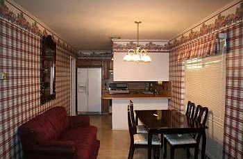 4th image of 1064 Woodshire Cir