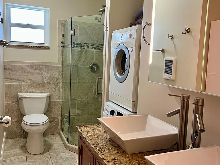 9400 E Bay Harbor Dr #3 — Photo 5