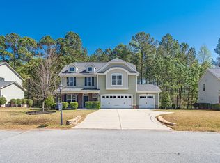 403 Rolling Pines Dr, Spring Lake, NC 28390