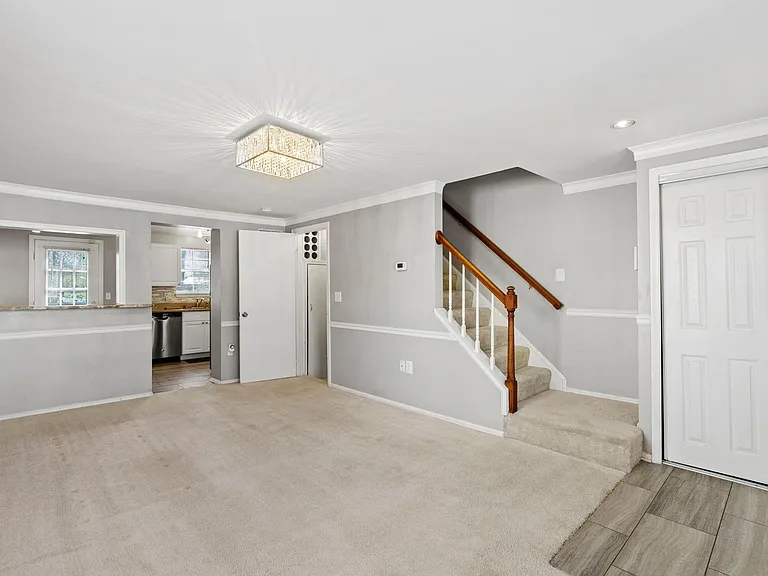 8629 Braxted Ln — Photo 4
