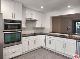 2122 Century Park Ln, Los Angeles, CA